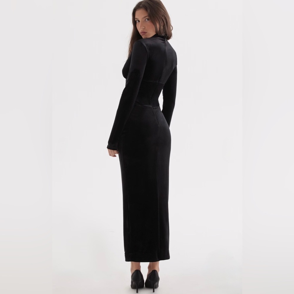 ❤️🔥Firm Price❤️🔥House of CB ARABELLA BLACK VELVET CORSET DRESS - Picture 6 of 16
